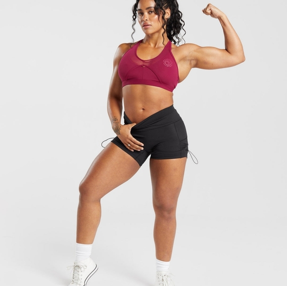 GymShark Legacy Shorts - Picture 1 of 5